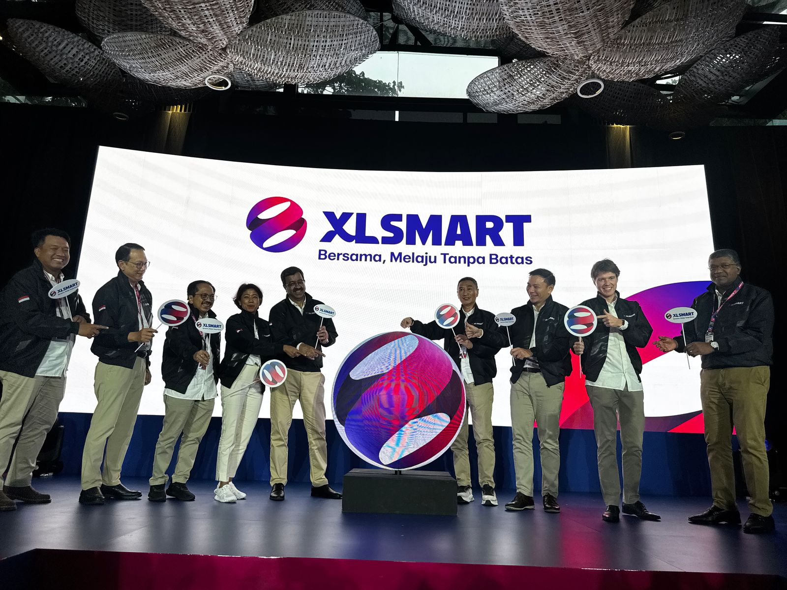 Peluncuran XLSMART dengan logo dan wajah baru