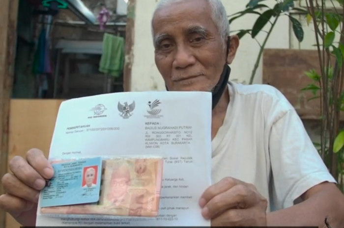 Penyaluran dana bantuan sosial dari Kemensos RI