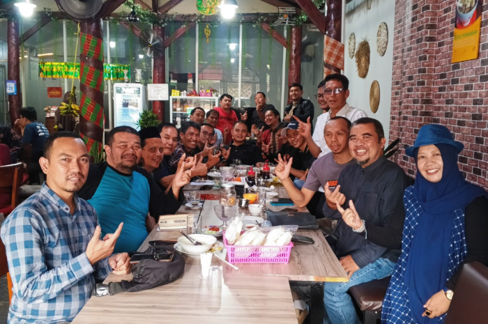 ILUSTRASI: Konsolidasi pengurus Ikatan Alumni Universitas Ibn Khaldun (UIKA) Bogor.