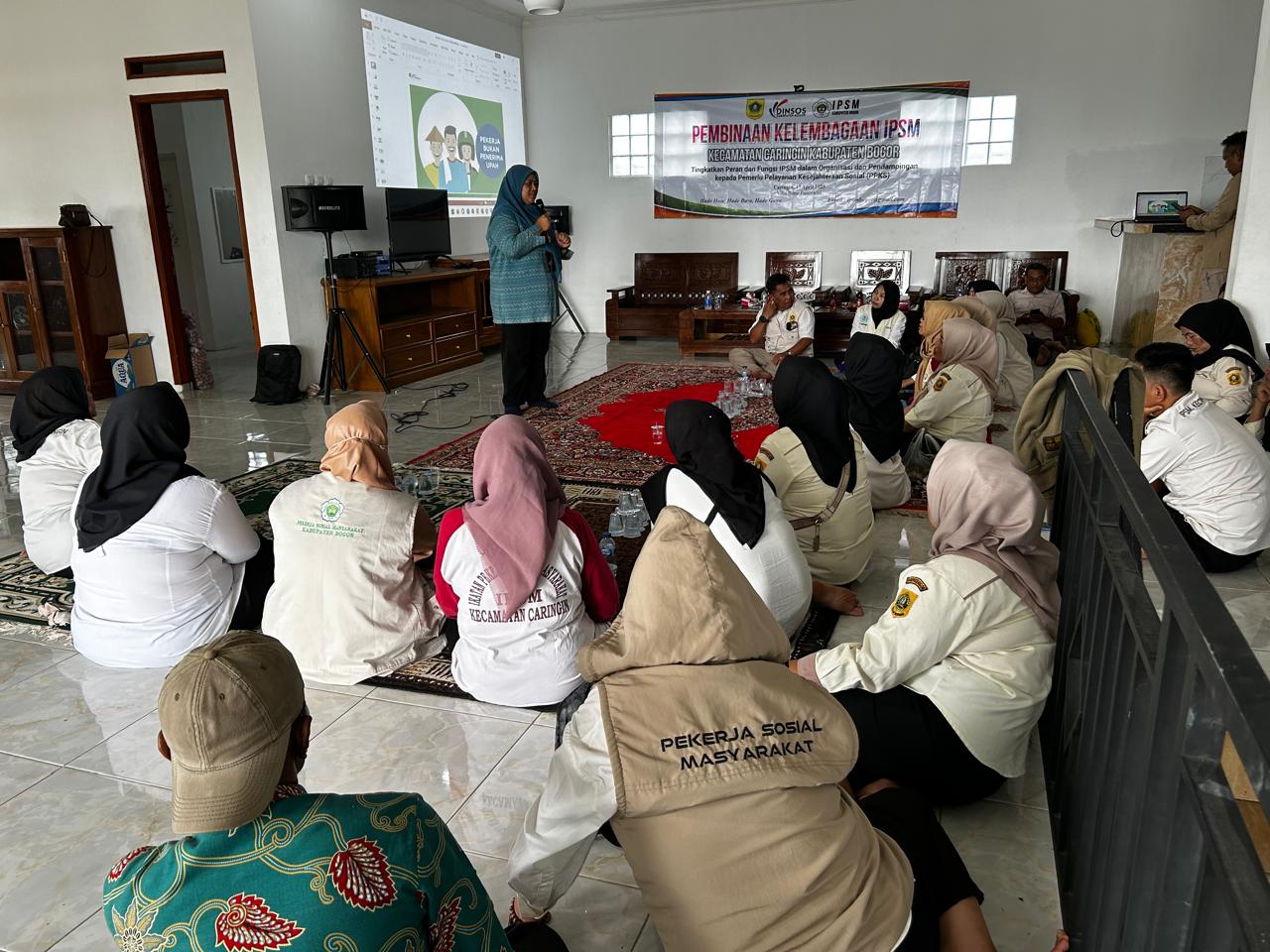 BPJS Ketenagakerjaan Cabang Bogor Cileungsi, saat melakukan pembinaan terhadap IPSM di Kecamatan Caringin, Kabupaten Bogor.