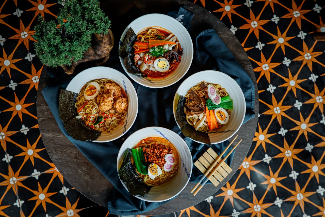 Menu Ramen Oishii yang ditawarkan The Botanica Sanctuary Puncak Bogor.