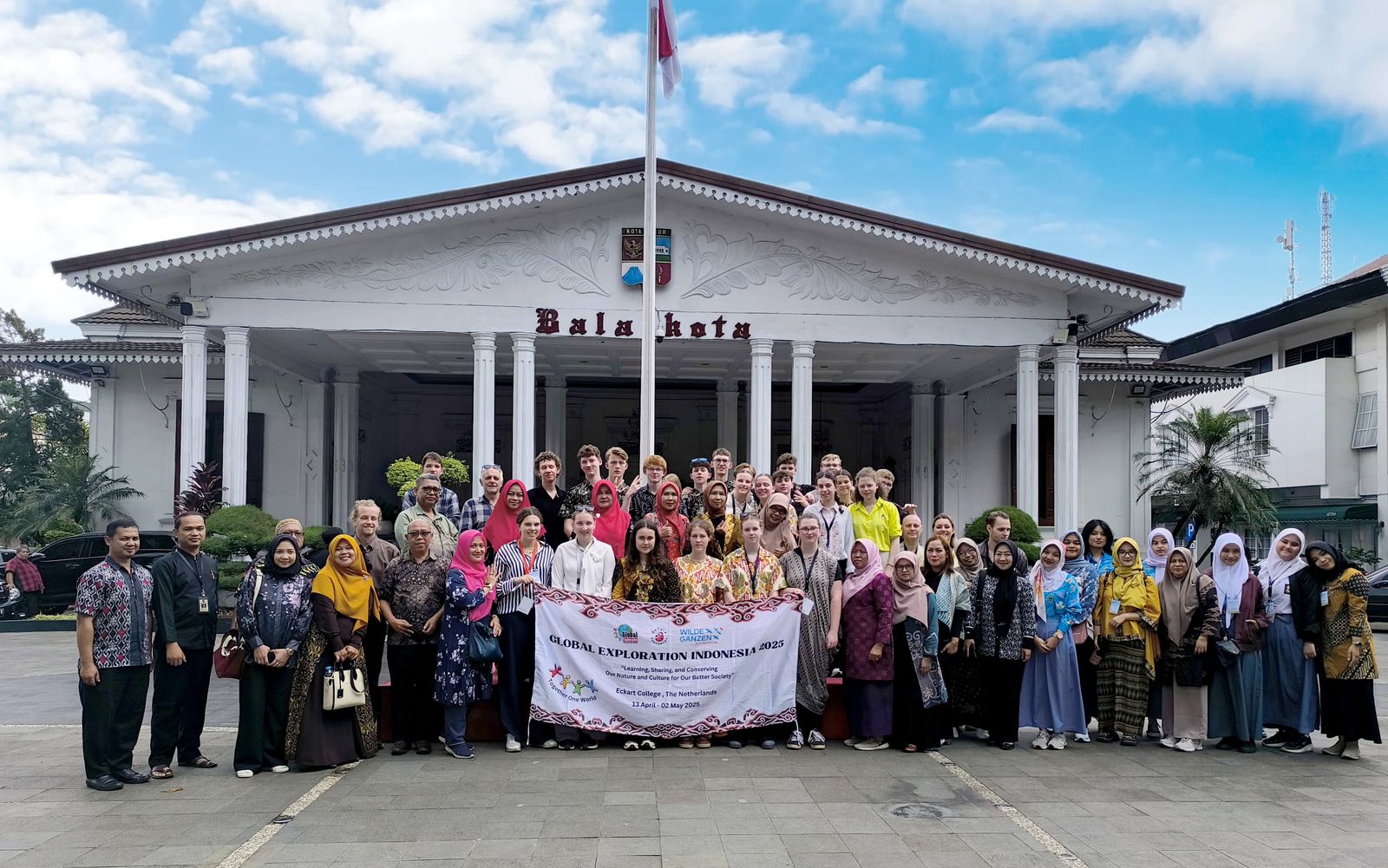 Momen penerimaan kunjungan siswa Belanda dan pertukaran pelajar ke Kota Bogor.