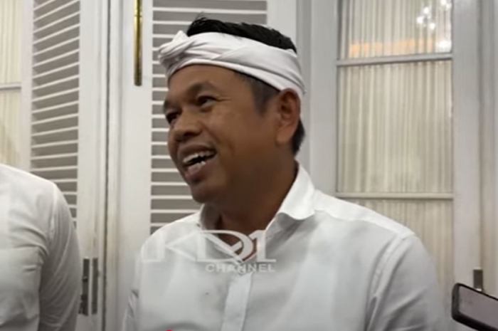 Gubernur Jawa Barat Dedi Mulyadi menyampaikan terkait penyaluran dana hibah ke pesantren.
