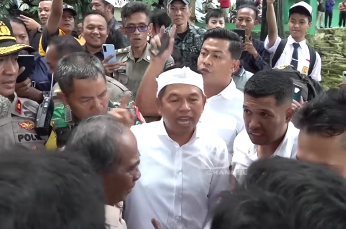Gubernur Jawa Barat, Dedi Mulyadi saat menemui warga di Kota Bogor.