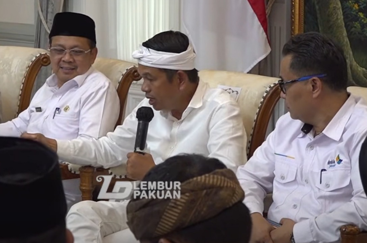 Gubernur Jawa Barat Dedi Mulyadi&nbsp;bersama Dinas Pendidikan Provinsi Jawa Barat, dan Kemenag Jabar saat menggelar rapat.