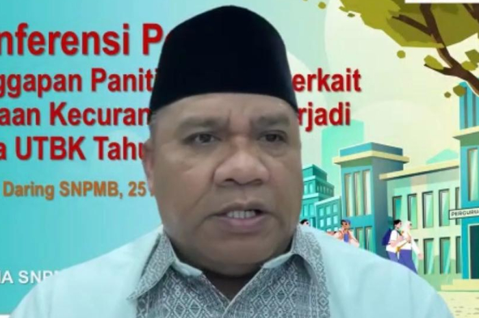 EVALUASI: Ketua Umum Penanggung Jawab SNPMB, Eduart Wolok, memberikan keterangan soal dugaan kebocoran soal UTBK-SNBT 2025 secara daring pada Jumat (25/4).