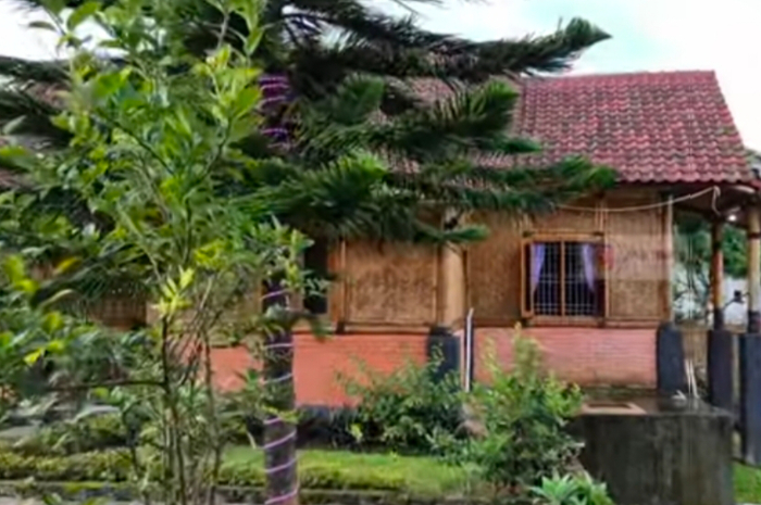 Villa Bambu tempat liburan ini menginap bareng rombongan