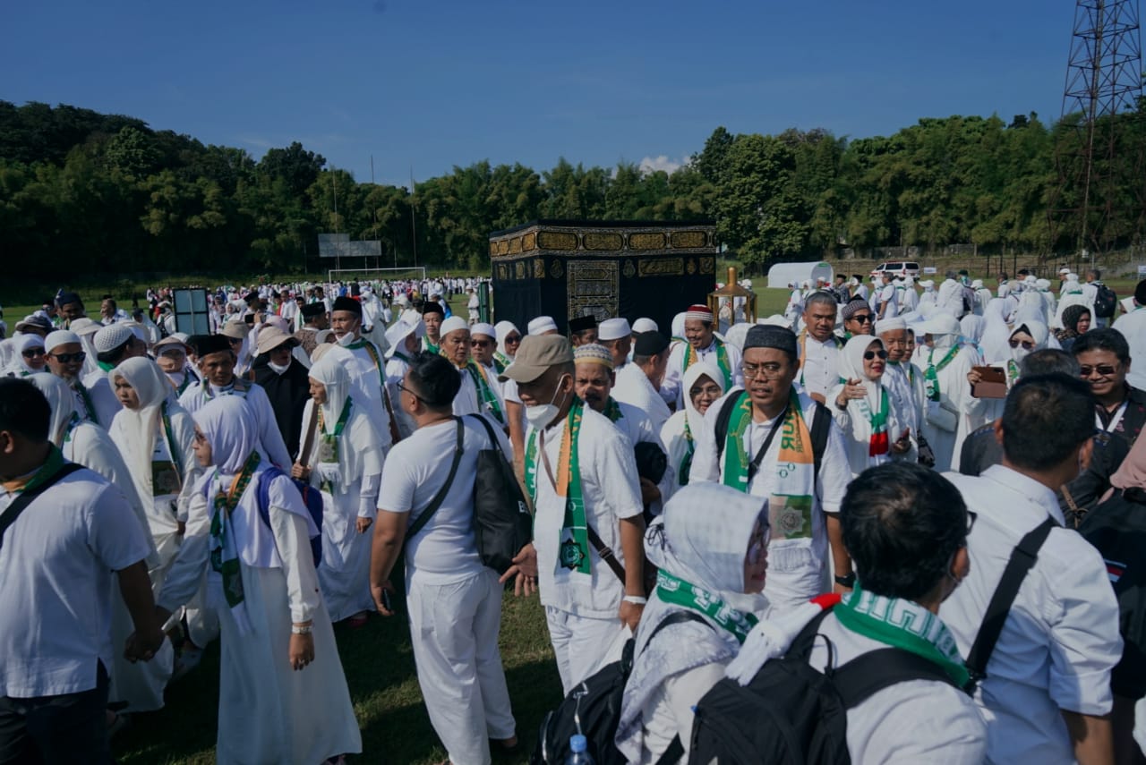 Calon Jemaah Haji Kota Bogor saat ikuti Manasik. Biaya haji tahun 2026 berkurang.