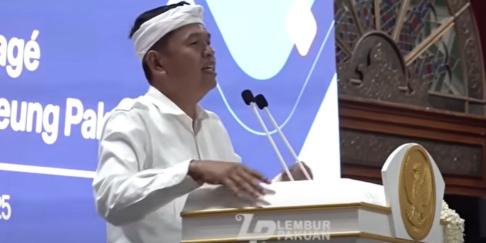 Gubernur Jawa Barat Dedi Mulyadi melarang wisuda TK hingga SMA
