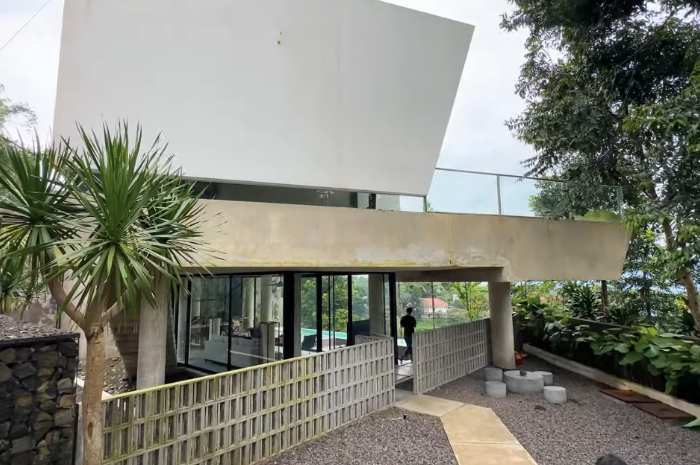 Villa Morris di Puncak Bogor