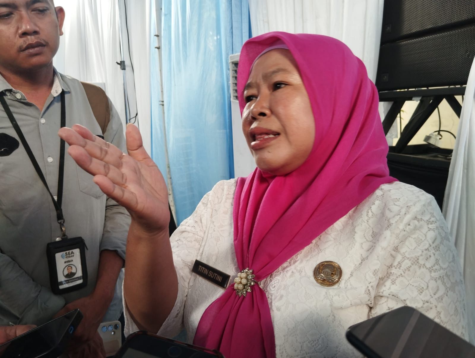 Kepala SDN Cimahpar 5 Kota Bogor, Titin Sutini, bersyukur sekolahnya bakal dapat bantuan ruang kelas baru.
