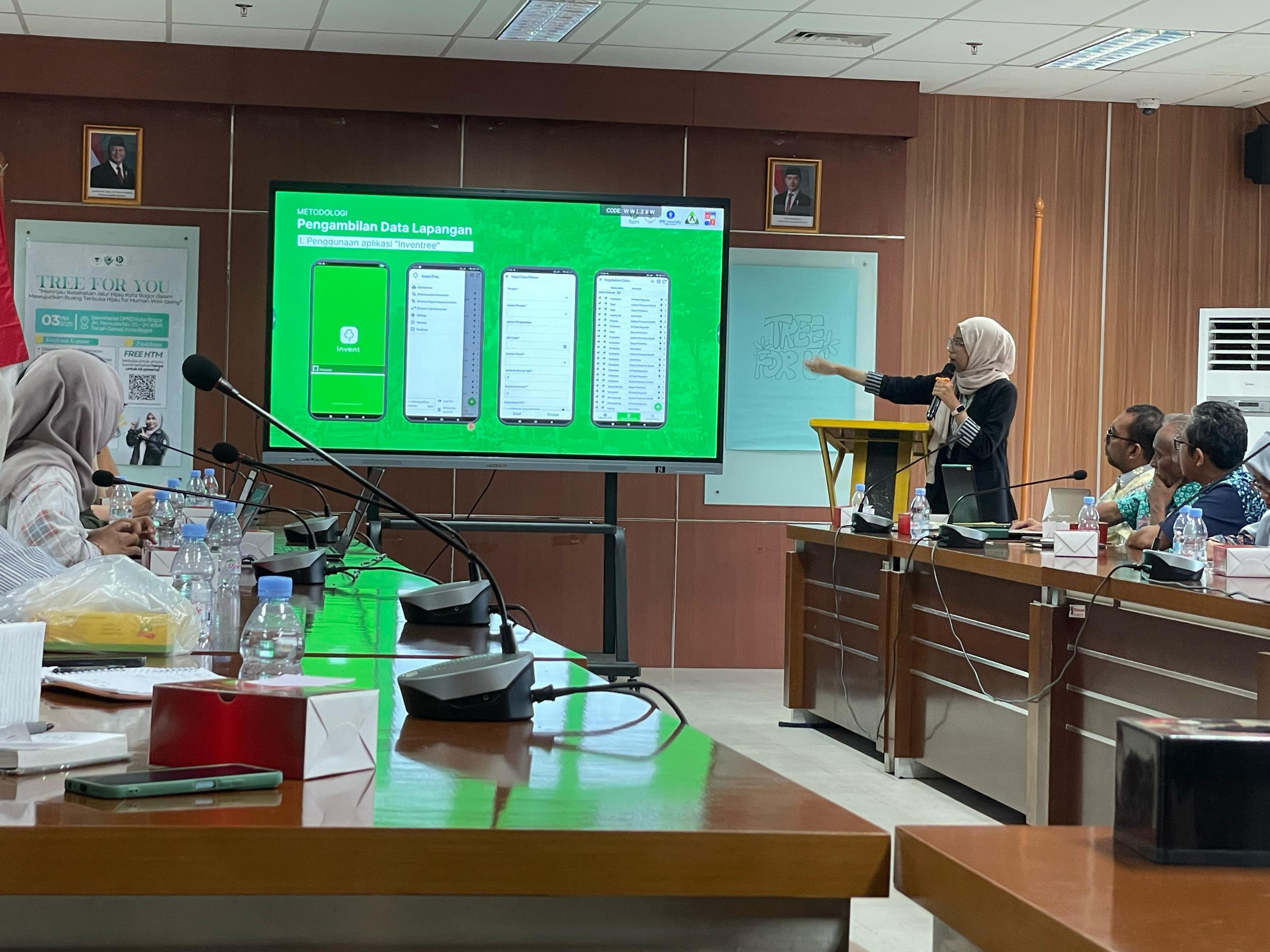 BPH mengungkap sebanyak 10 persen pohon yang berada di jalur hijau Kota Bogor berada dalam kondisi tak sehat.