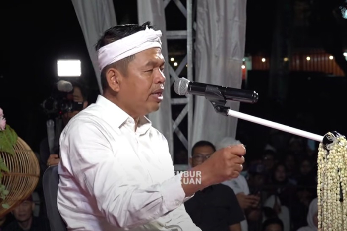 Gubernur Jawa Barat, Dedi Mulyadi meminta maaf kepada pejabat.