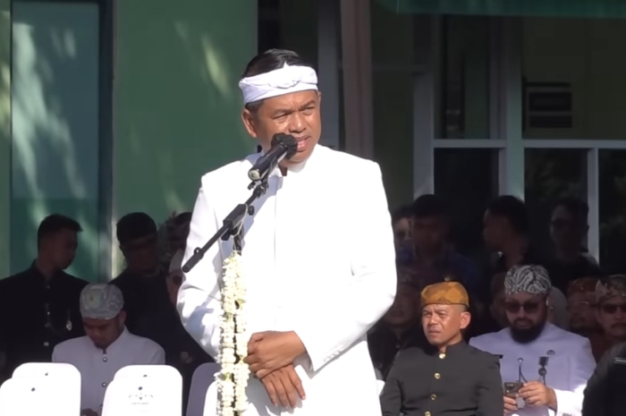 Gubernur Jawa Barat Dedi Mulyadi saat menyampaikan pidato di acara Hari Pendidikan Nasional 2 Mei 2025 lalu.&nbsp;