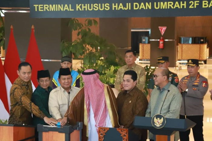 Presiden RI Prabowo Subianto, meresmikan Terminal Khusus Haji dan Umrah di Terminal 2F Bandara Internasional Soekarno-Hatta, Minggu (4/5/2025).