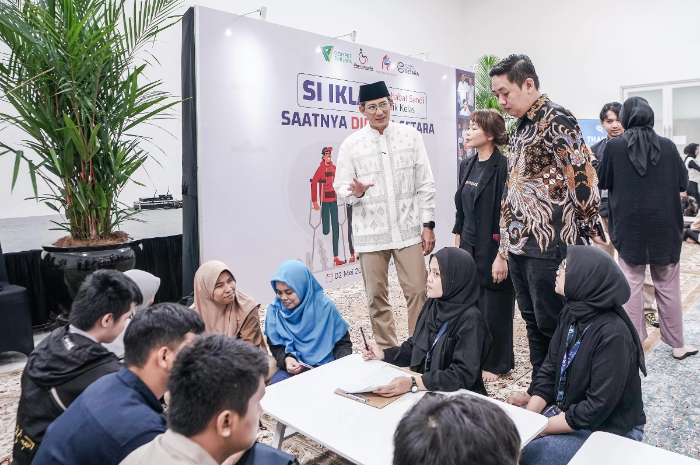 Pelatihan digital marketing bagi penyandang disabilitas dalam program bertaju SI IKLAS.