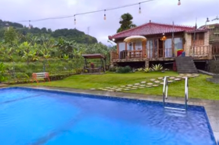 Pilihan tempat staycation nyaman di Villa Fossil 2