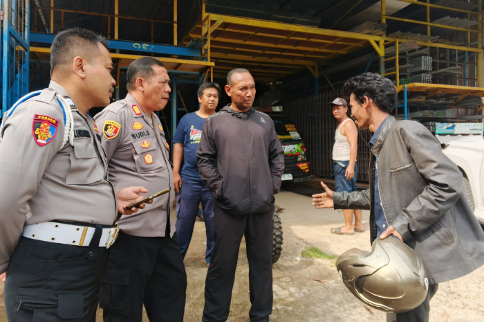 Kapolsek Cileungsi cek TKP dan temui korban matel.
