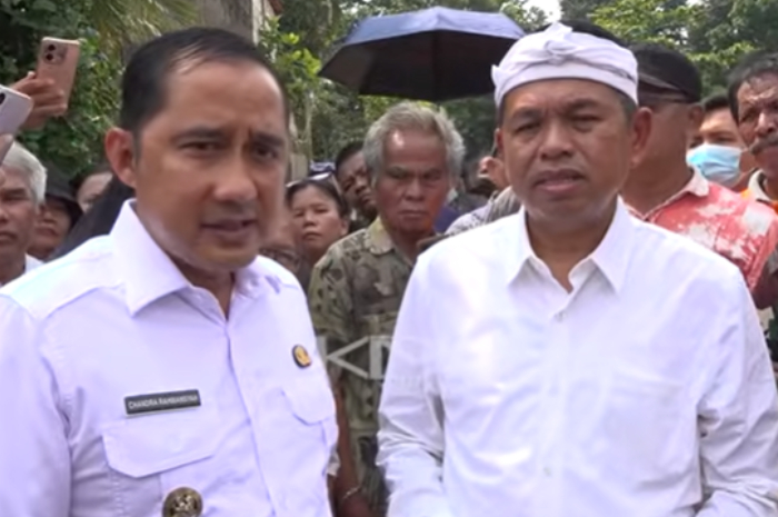 Gubernur Jawa Barat Dedi Mulyadi saat mengunjungi lokasi tanah yang menjadi sengketa di Kota Depok.
