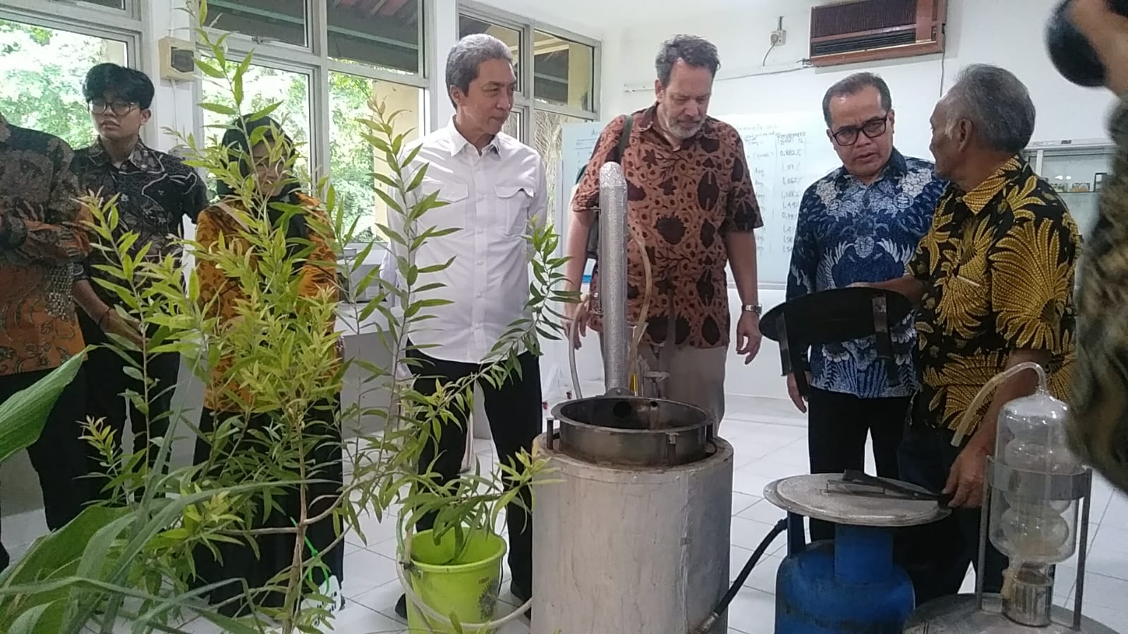 Kunjungan Dubes Swedia untuk Indonesia, Timor Leste, dan Papua Nugini ke Seameo Biotrop, Kota Bogor, Selasa (13/5/2025).
