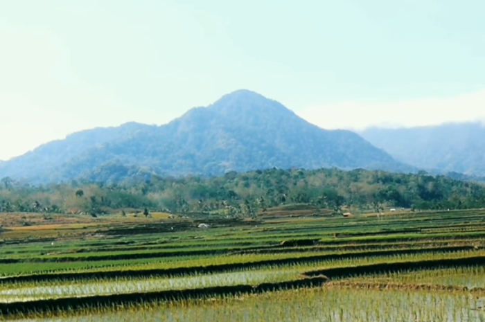 Gunung Tilu di Kuningan, Jawa Barat