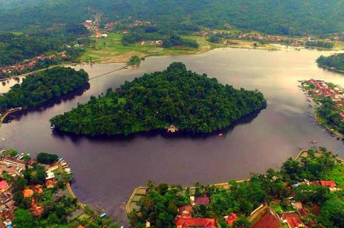 Desa Wisata Panjalu, salah satu desa wisata yang lagi hits di Ciamis.