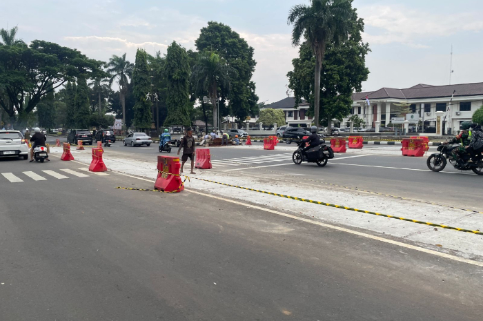 Simpang Tiga di Jalan Tegar Beriman, Cibinong, Kabupaten Bogor akan diuji coba.