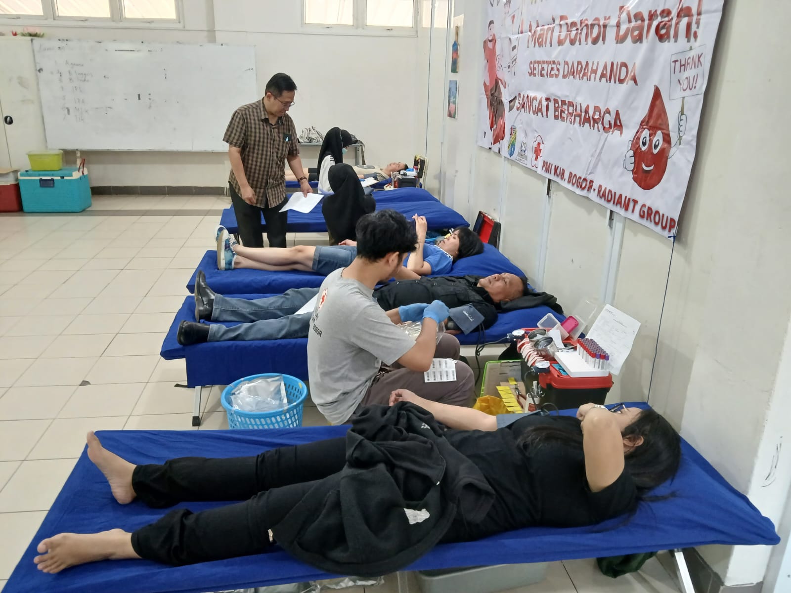 Ikatan Alumni Sekolah Mardi Yuana/Mardi Waluya Cibinong (INIMYWAY), menggelar donor darah, Sabtu (17/5/2025).