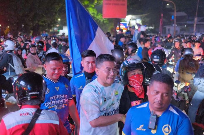 Konvoi akbar Persib juara 1 Liga 1 Indonesia