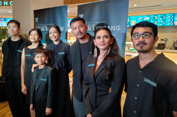 Para pemain film&nbsp;Malin Kundang.