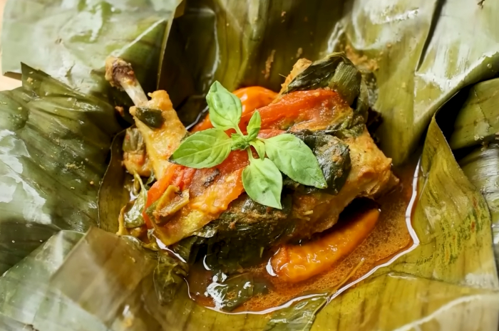 Resep Pepes Ayam Kemangi ala Chef Devina Hermawan