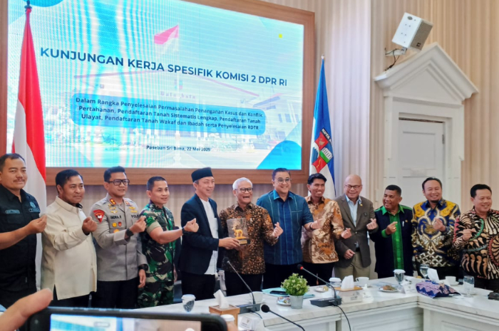 Komisi II DPR RI melakukan kunjungan kerja spesifik di Balai Kota Bogor.