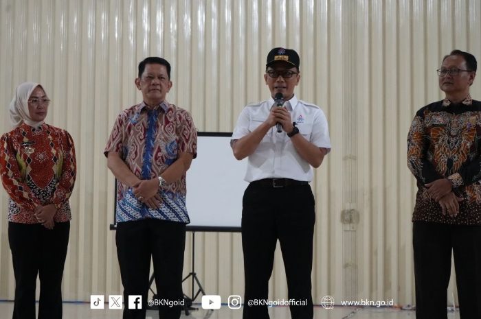 Kepala BKN Prof. Zudan Arif saat memantau langsung pelaksanaan tes di UIN Raden Intan Lampung.
