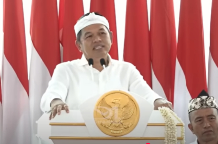 Gubernur Jawa Barat Dedi Mulyadi saat menyampaikan keterangan pidato.