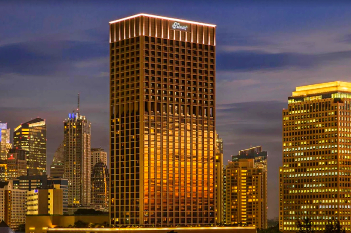 Fairmont Hotel Jakarta, Hotel dekat dengan Istora Senayan