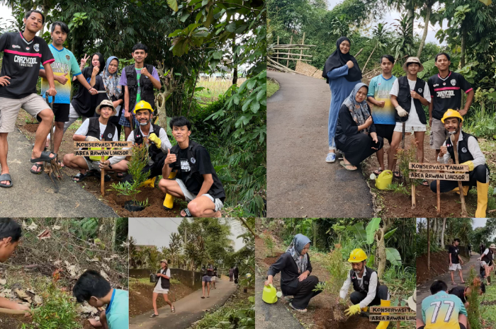 Pemuda Cibedug Comflex melakukan aksi tanam pohon konservasi tanah di area rawan longsor Desa Cibedug, Kecamatan Ciawi Kabupaten Bogor.