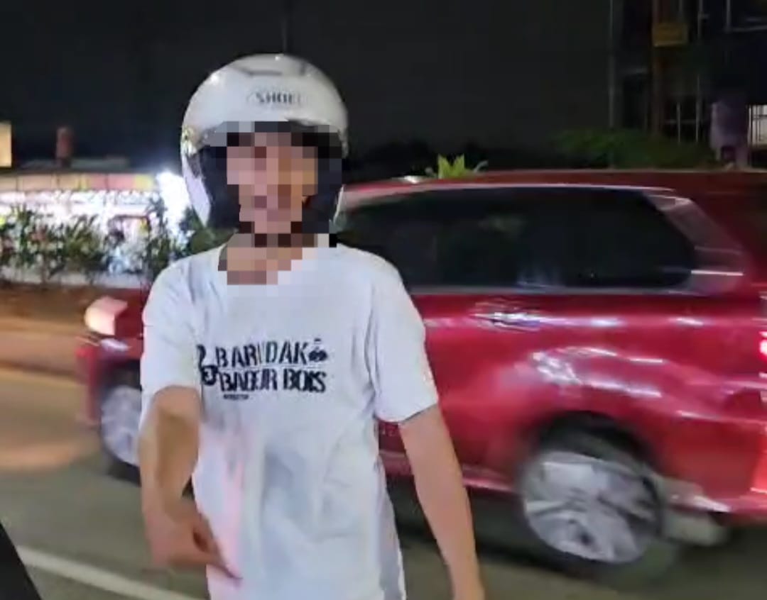 Oknum supporter Persib Bandung, terduga pelaku pemukulan pengendara motor di Jalan Sholeh Iskandar.