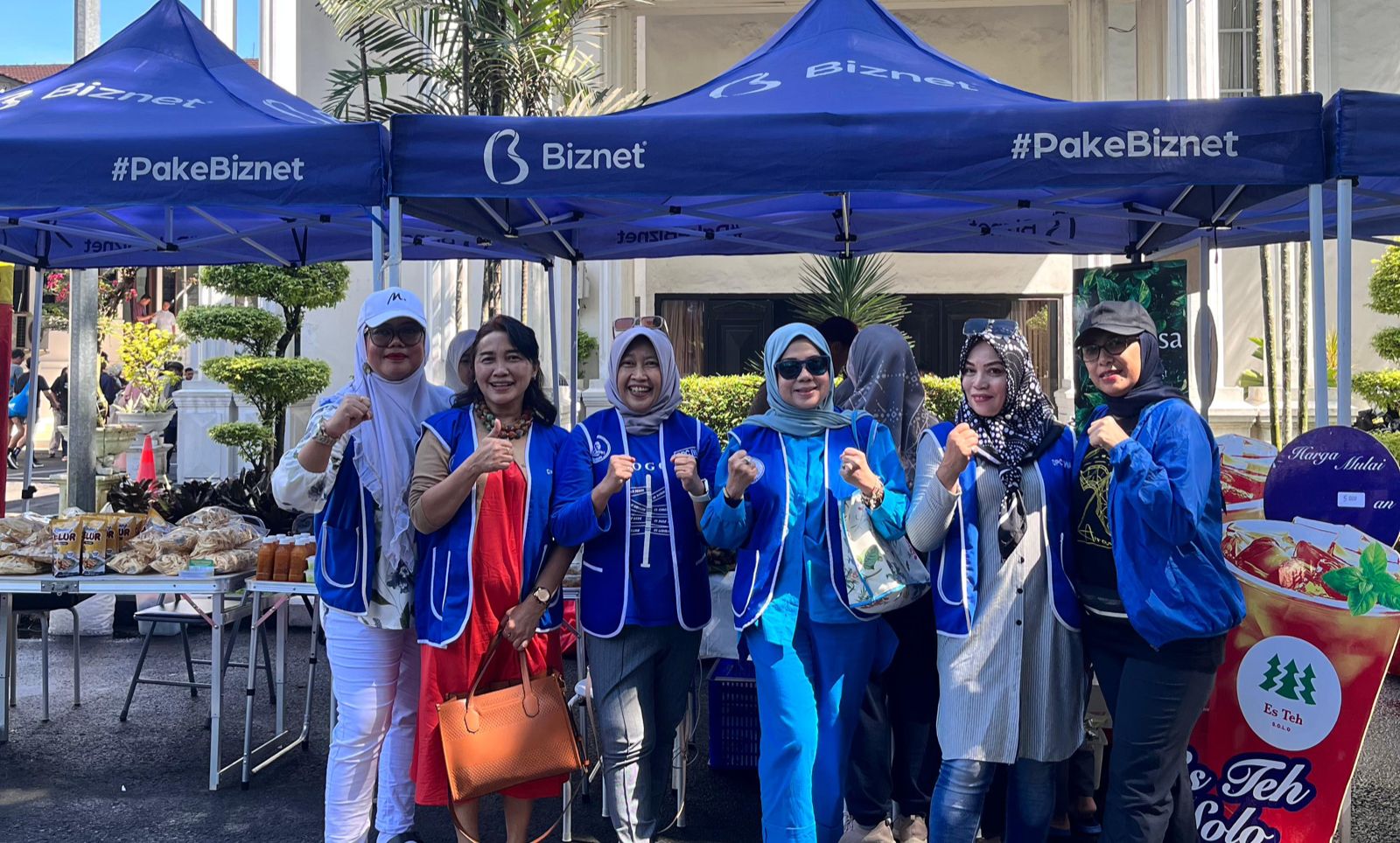 Pengurus DPC IWAPI Kota Bogor saat memeriahkan event BCT dengan bazar kuliner. IWAPI juga siap memeriahkan HJB ke 543