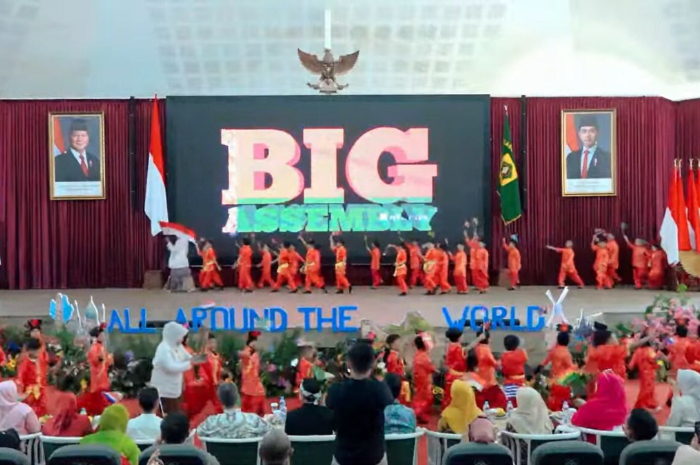 Suasana saat berlangsungnya Big Assembly yang diinisiasi oleh SD Salman Alfarisi