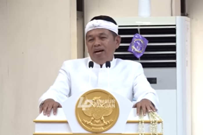 Gubernur Jawa Barat Dedi Mulyadi menerapkan aturan jam malam untuk pelajar di Jawa Barat.