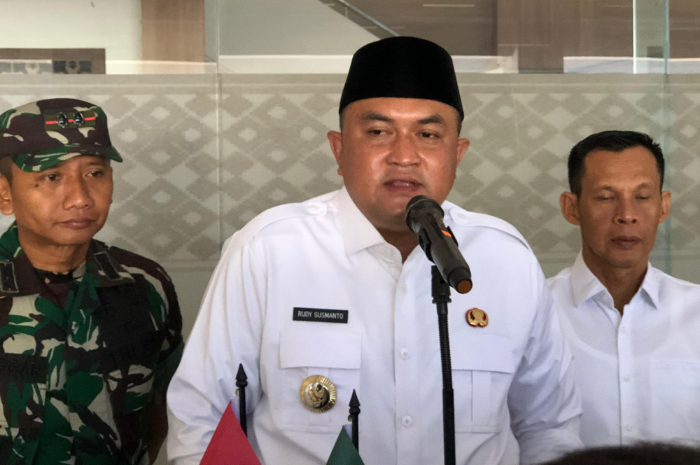 Bupati Bogor, Rudy Susmanto saat dimintai keterangan soal Rumah Keluarga Merah Putih.