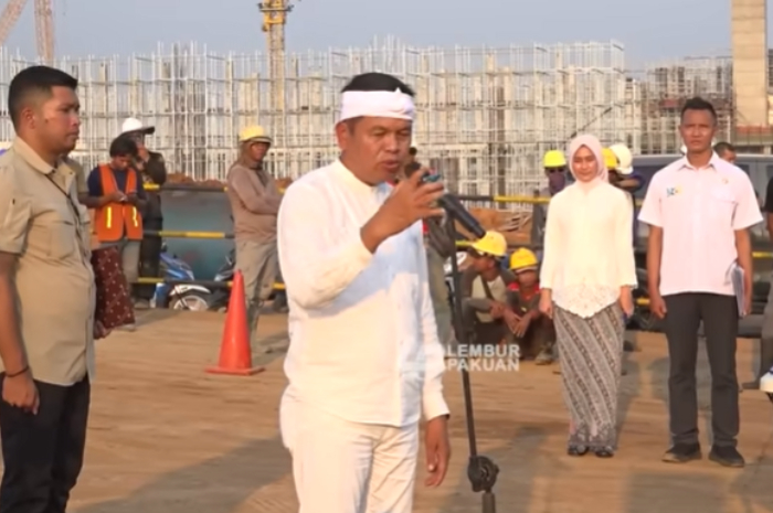 Gubernur Jawa Barat Dedi Mulyadi saat menyampaikan pesan kepada para pejabat di lingkungan Pemprov Jawa Barat.