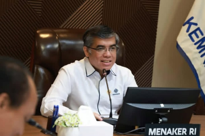 Menaker resmi larang penahanan ijazah pekerja, dokumen pribadi bukan alat jaminan kerja