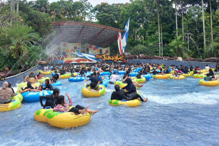 Suasana salah satu wahana di The Jungle Waterpark Bogor