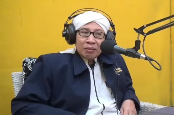 Buya Yahya menjawab pertanyaan mengenai puasa sunnah Arafah dan hutang puasa Ramadan