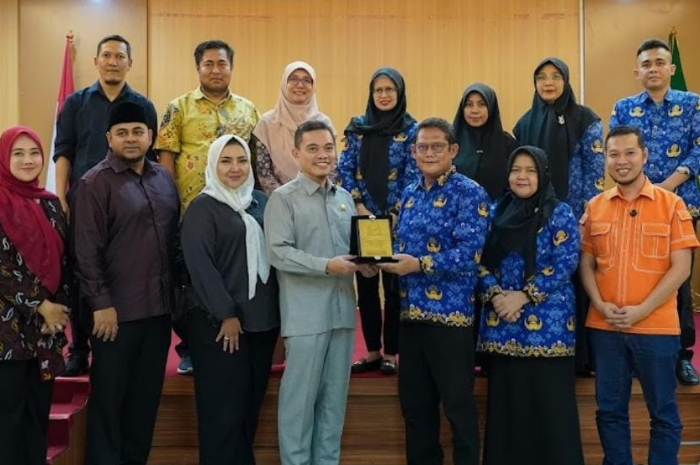 Kunjungan kerja Komisi I DPRD Kota Bogor ke Kantor Badan Pertanahan Nasional.