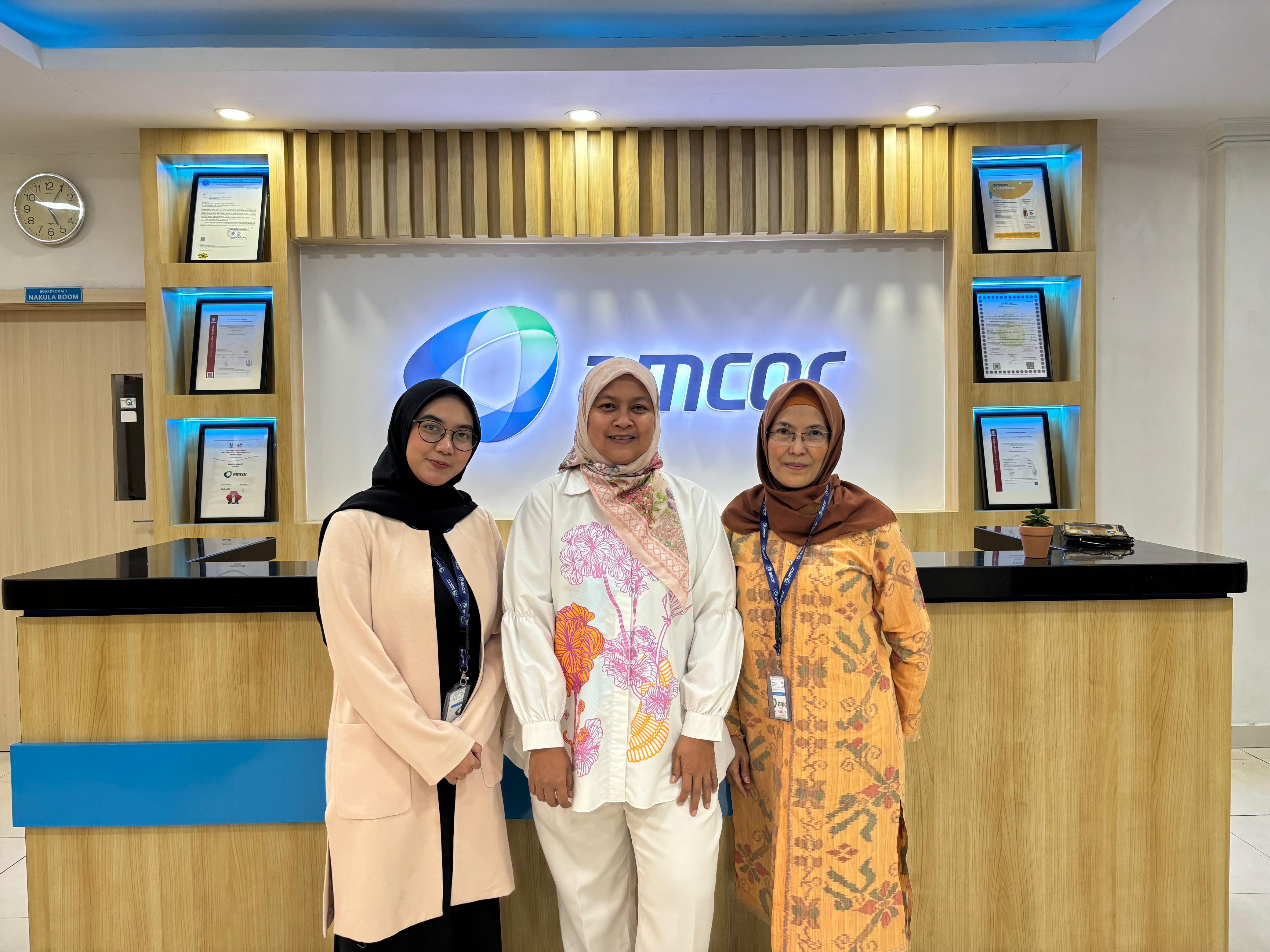 Jauharin Hasanah, seorang Direktur di bidang HSE (Health, Safety, and Environment).