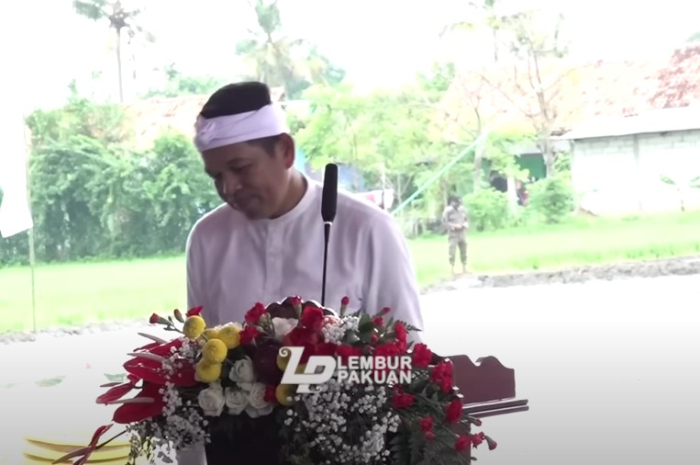 Gubernur Jawa Barat, Dedi Mulyadi saat bertemu dengan Jaksa Agung dan Menteri Pertanian.
