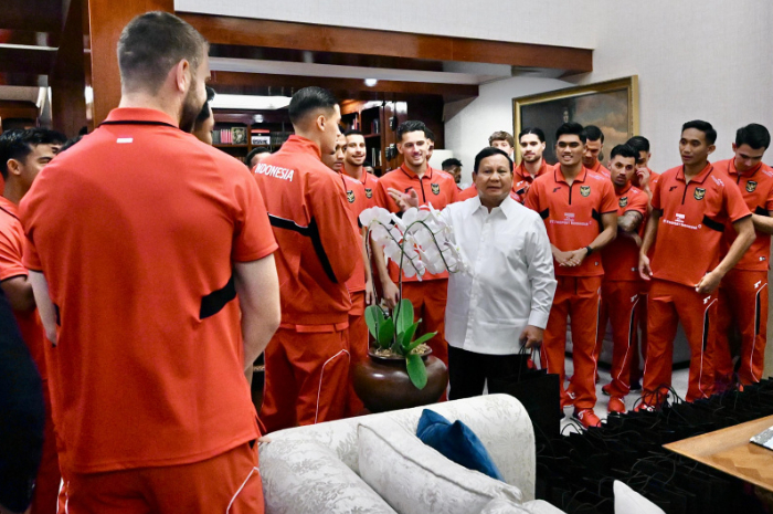 Skuad Timnas Indonesia saat menghadiri undangan makan siang bersama Presiden Prabowo Subianto.