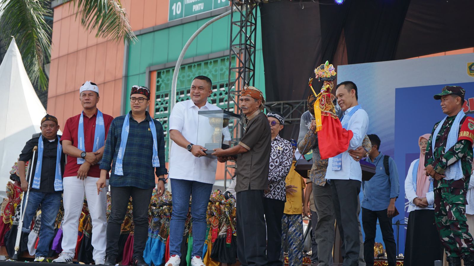 Pembukaan Kabogorfest 2025 di Stadion Pakansari Bogor, yang akan berlangsung selama 16 hari dalam rangkaian HJB.